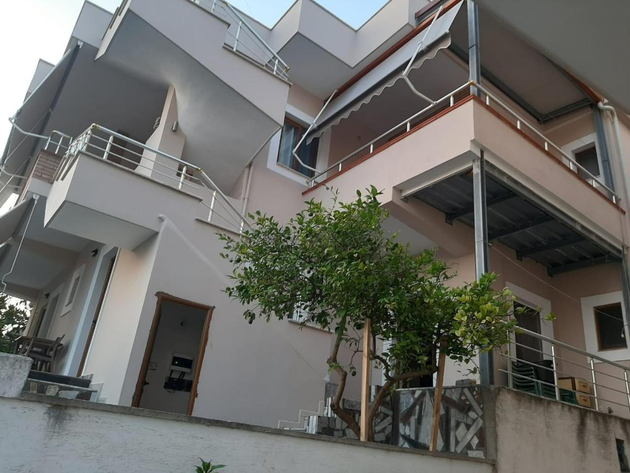 Vila Mina Durres Luaran gambar